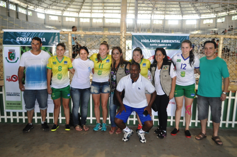 Centenas de brinquedos são arrecadados durante o evento
